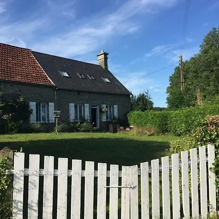 Bed & Breakfast No 3 Route De Lingramiere La Ferte-Mace