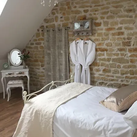 Bed & Breakfast No 3 Route De Lingramiere *